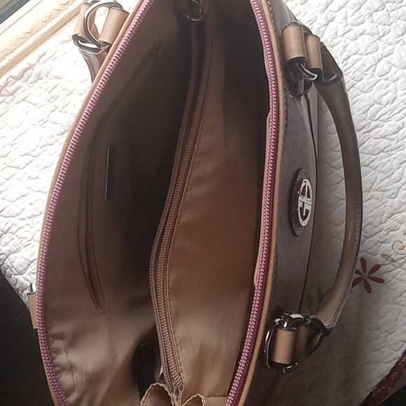 Purse - Picture 3 of 5